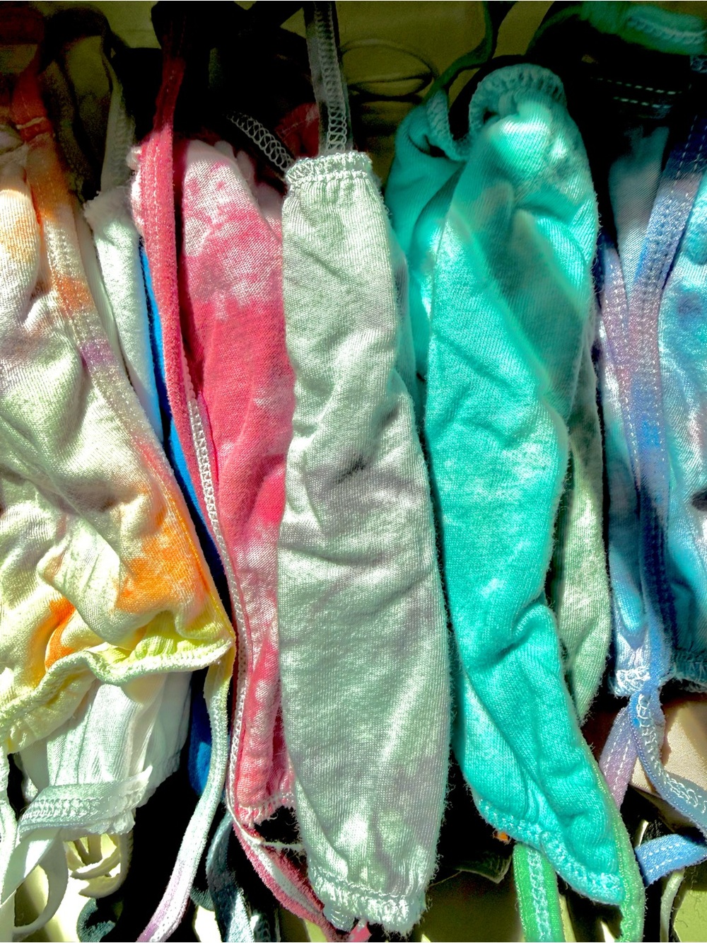 16 pot luck 🍀 Tie-Dye & Solid Cotton Face Mask Set - Pastel Rainbow Colors pre🥰